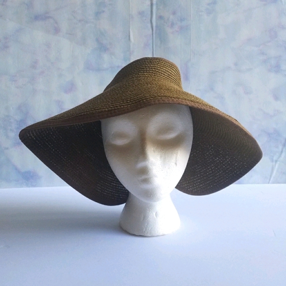 Fancy Sun Hat With Bow - Picture 2 of 8